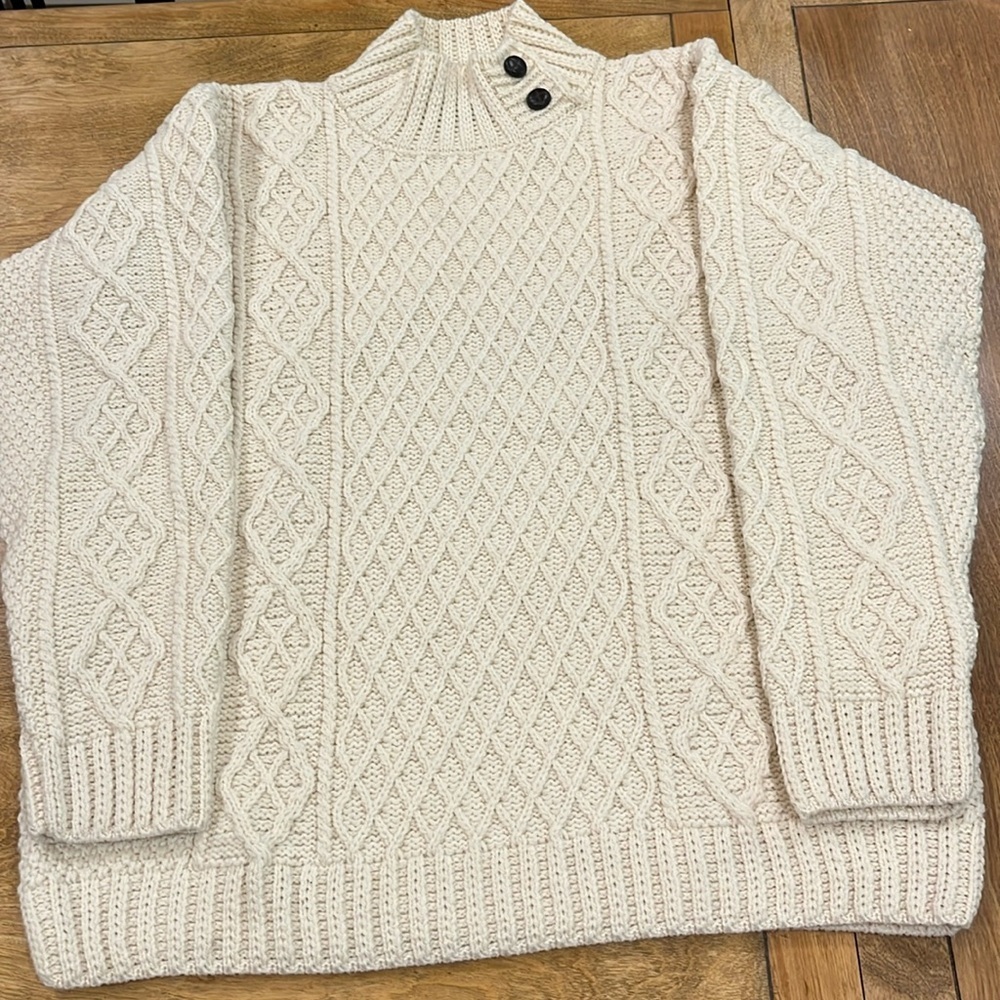 Aran Woollen Mills Cream Cable Knit Sweater